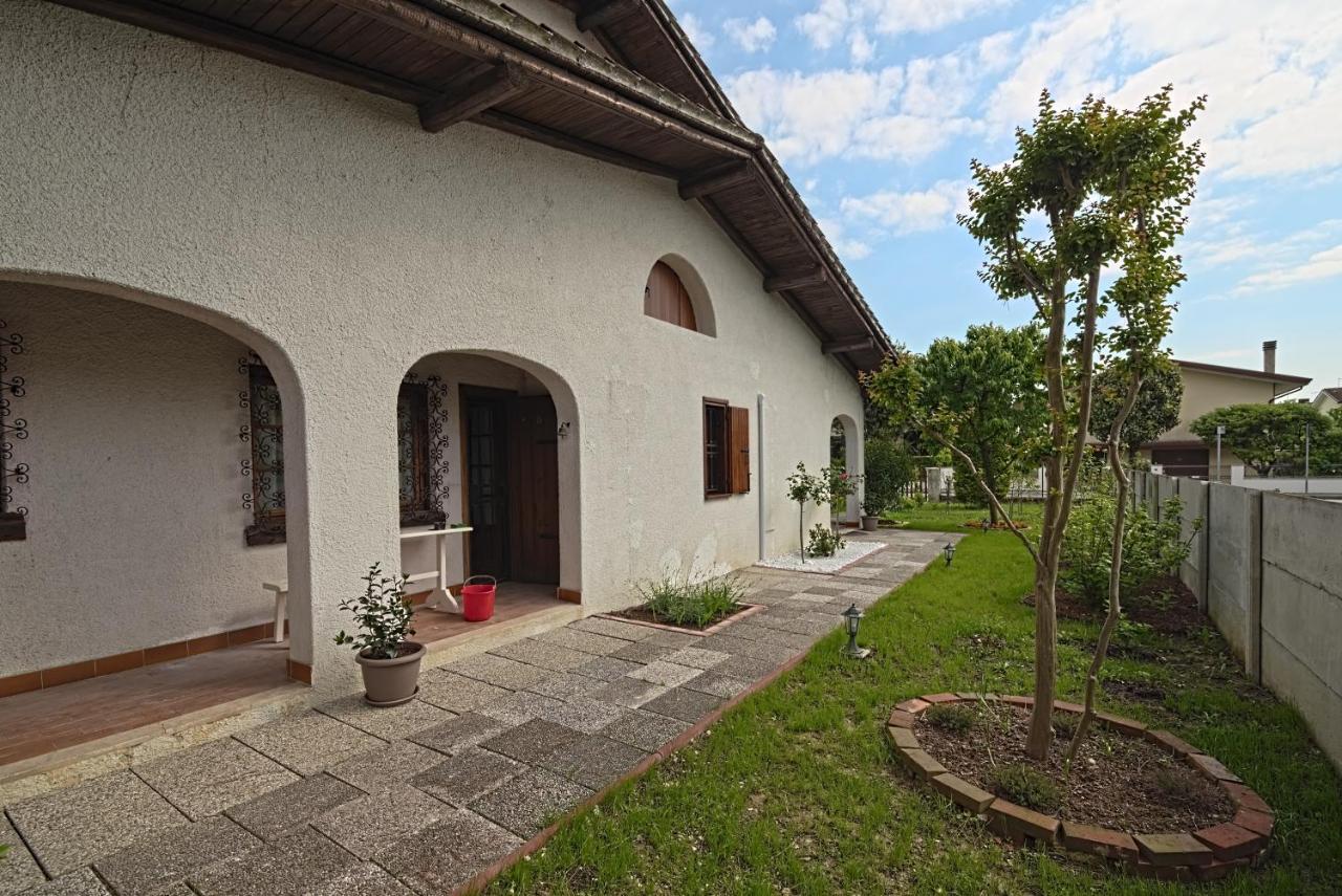 Villa Vecchia Favola House Quarto dʼAltino Exterior foto